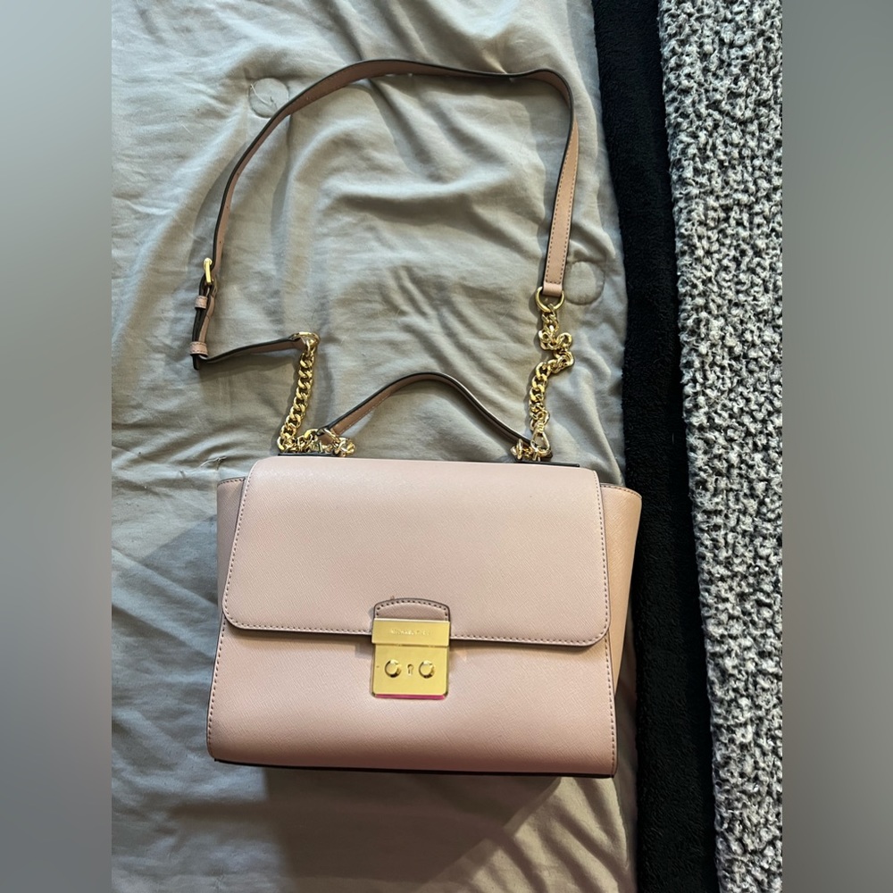 Pink Michael Kors Bag 💖